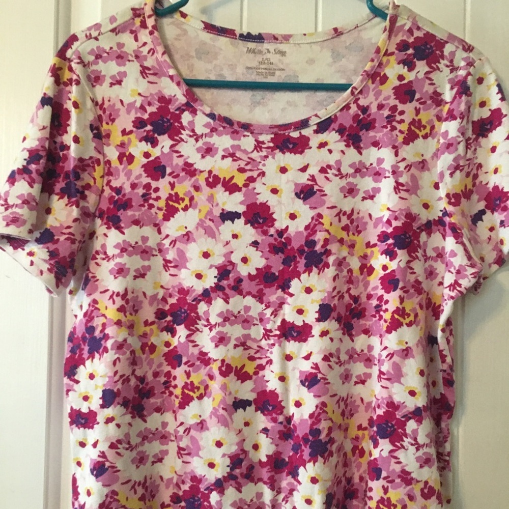 White Stag floral tee